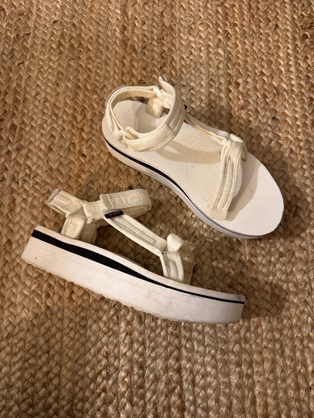 Teva US 10 Flatform Universal Mesh White Sandal Platform Strappy